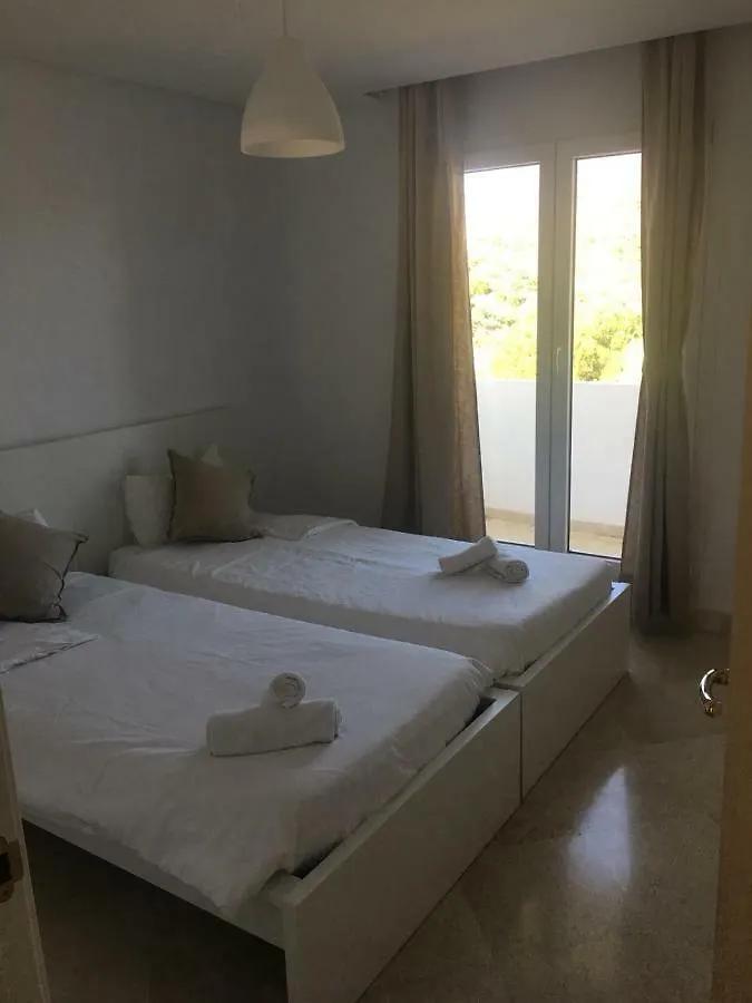 Vistas de aloha Marbella Apartamento