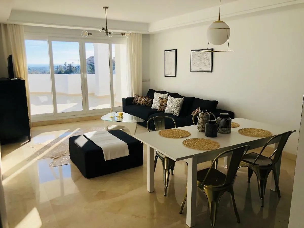Vistas de aloha Marbella Apartamento