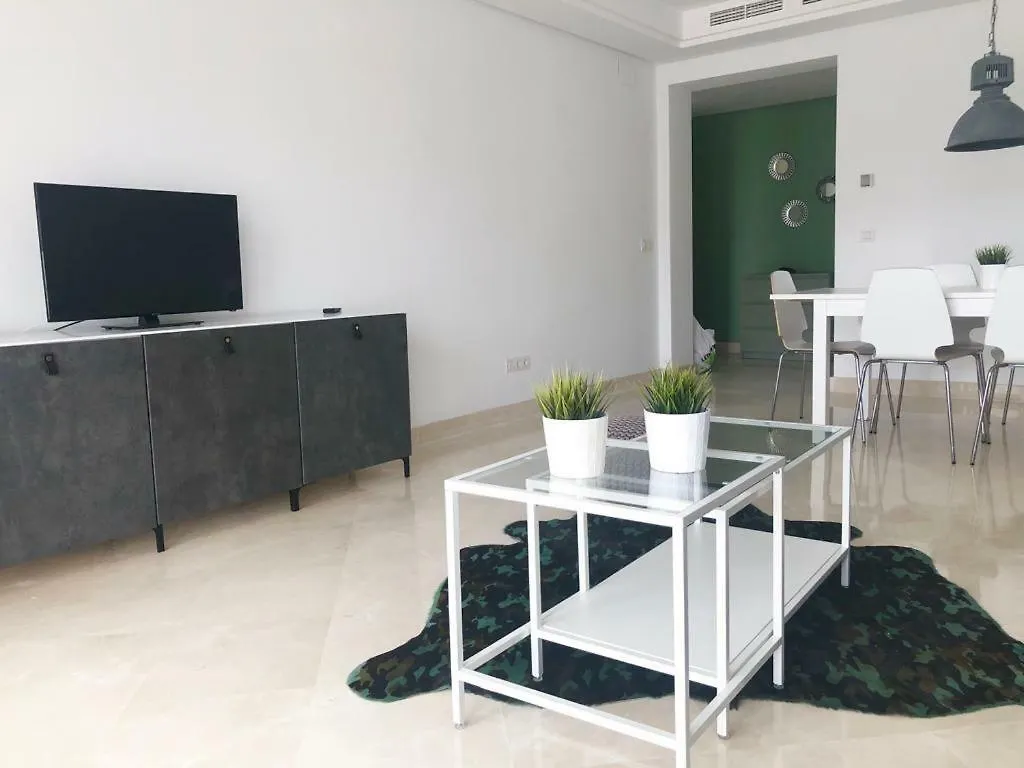 Vistas de aloha Marbella Apartamento